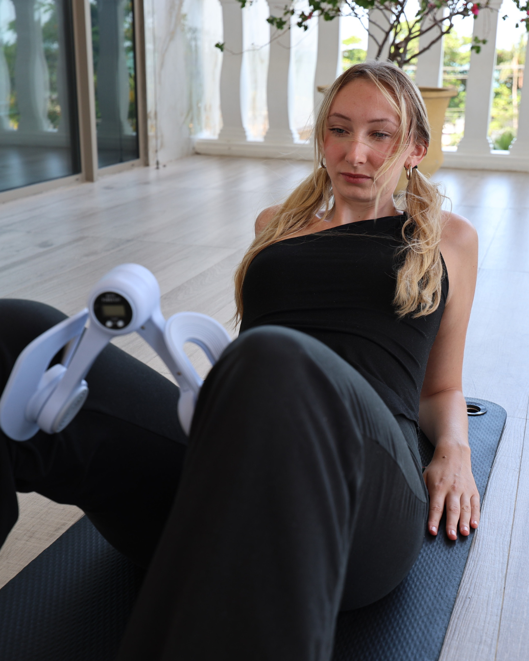 Lyvra Digital Counter Pelvic Floor Reflex Trainer